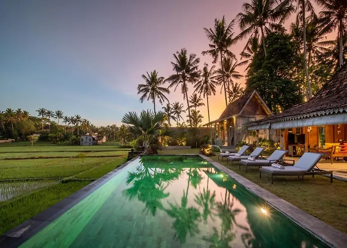 Incredible View, Traditional Villa, 3BR, Ubud